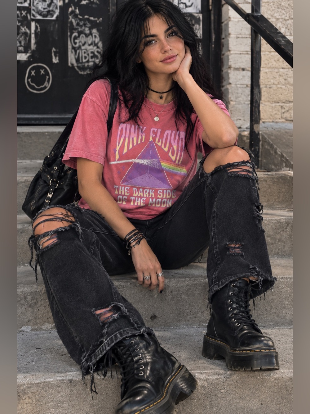 Love Tribe Pink Floyd Graphic T-Shirt - Medium